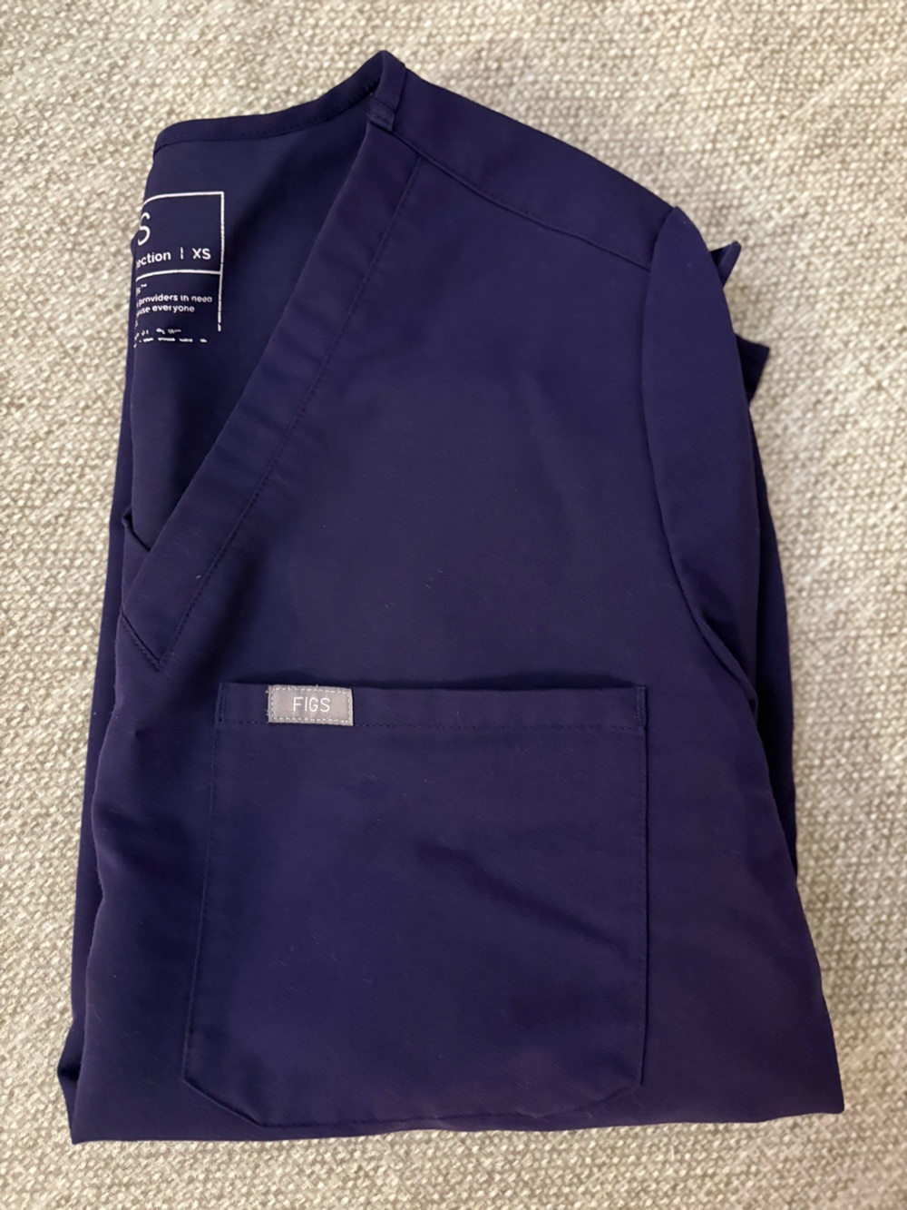 Figs Catarina One Pocket Scrub Top in Limited Edition Purple Jam XS - Picture 3 of 5
